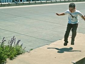 小儿多动症应多吃什么少吃什么 仅供参考 - 德